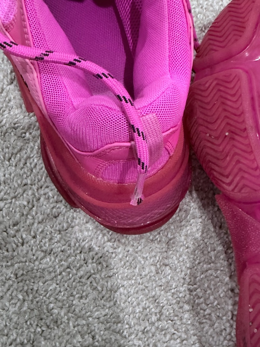 Balenciaga Chunky Triple-S Trainers in Vibrant Pink - Picture 4 of 9